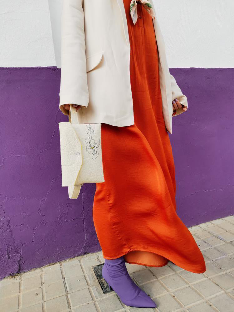 Piñonera Beige Bordada - Oportunidad